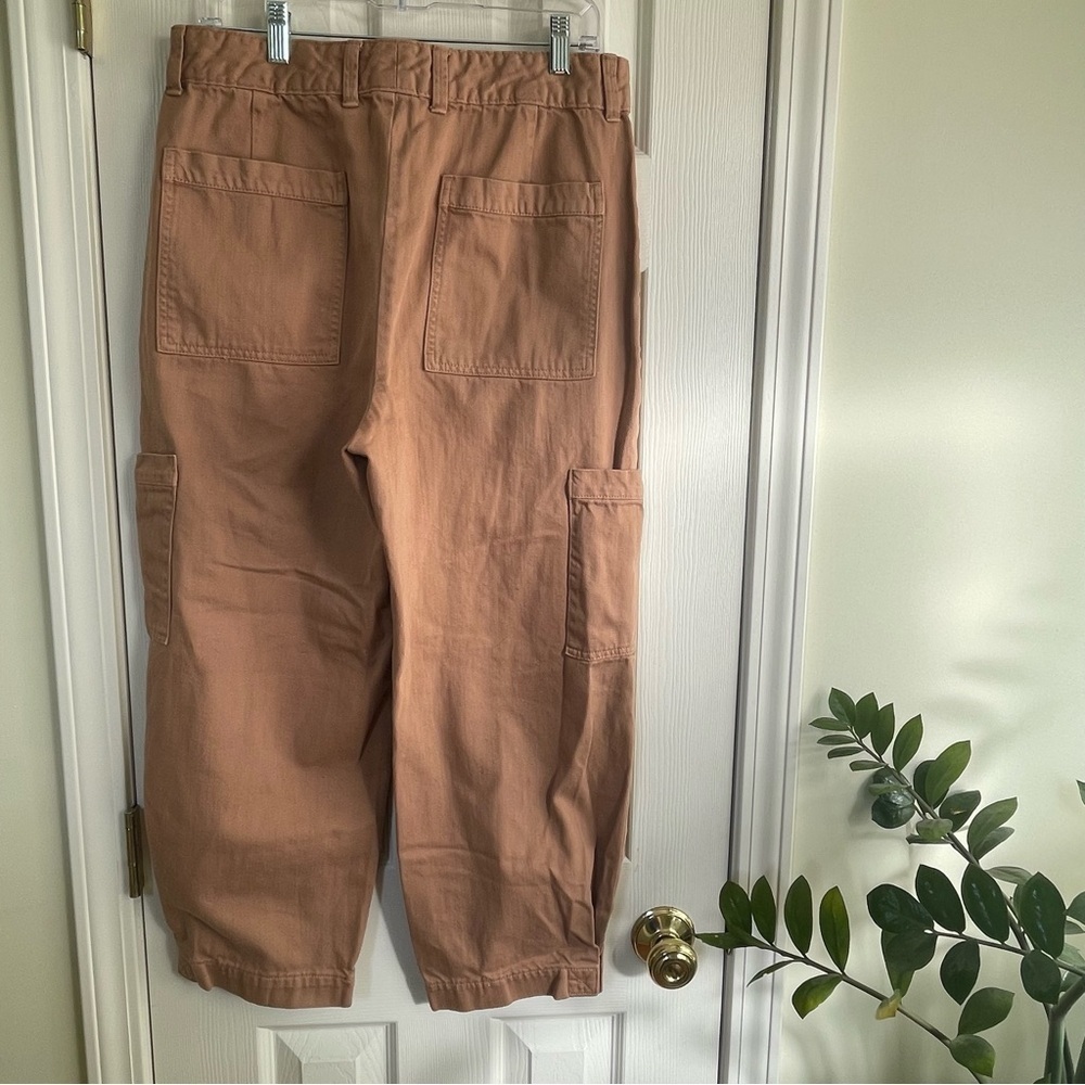 Banana Republic Tan cargo ankle length pants 10 - Picture 3 of 8